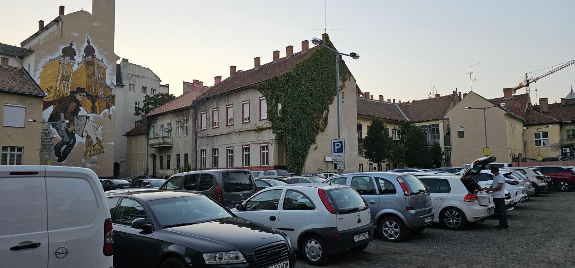 Anna Gyoengye Apartman Debrecen Esterno foto