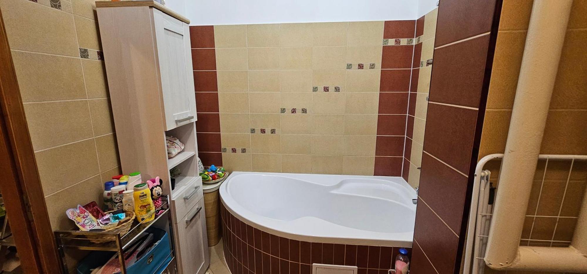 Anna Gyoengye Apartman Debrecen Esterno foto